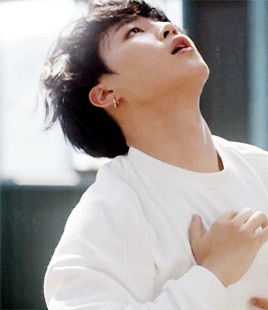 jimin&rsquo;s iconic black hair hurt us all