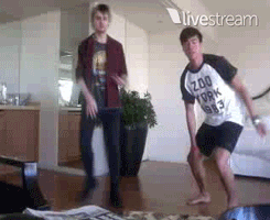 cocopopsirwin:  whenever i feel down i just rewatch this twitcam 