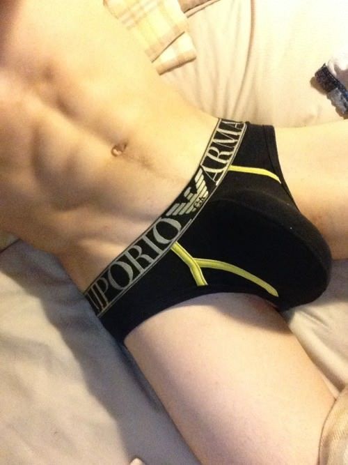 Sex twinks-and-jocks:  Too bomb not to reblog pictures