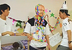greyjoyofpyke:  jinyoung began to decorate himself so gongchan decided to help out