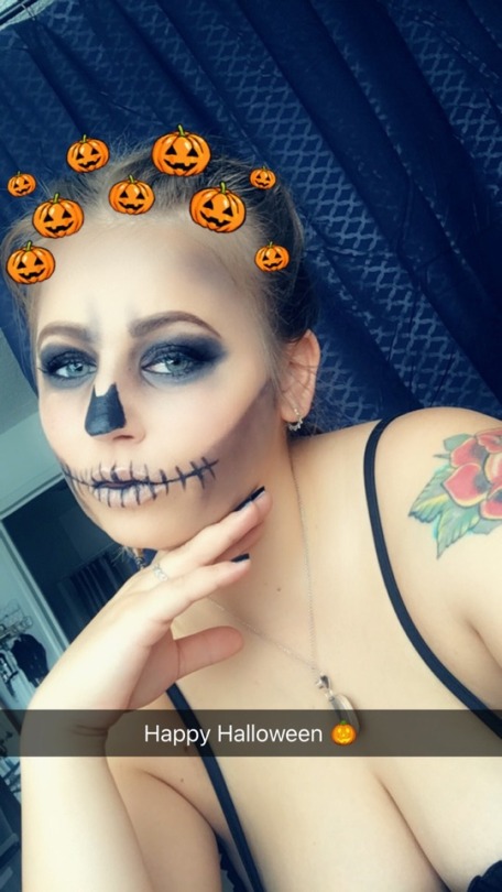 daarkmoonseductress:  Happy Halloween y’all 🎃