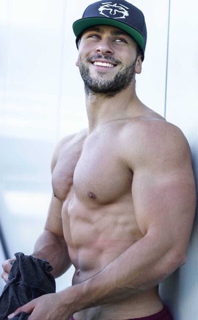 wvilldog: Woof 