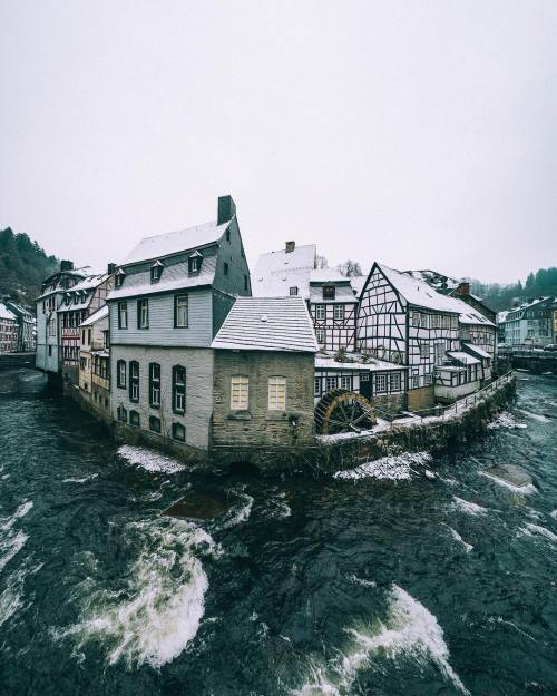 Utwo:monschau Germanymonschau Is A Small Historical Town Located In The Hills Of