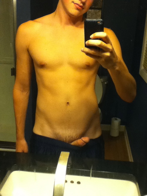 XXX straightalphamen:  This hot little stud has photo