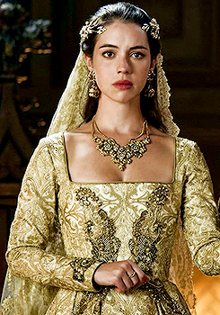 adelaidesource:Adelaide Kane as Mary Stuart “Pulling Strings”