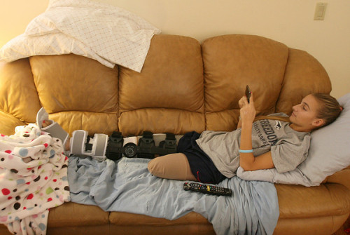 oats-n-whoas:  runningtheremedy:  blondebarbells:  lawgirlrunning:  unusual-passions:  Badly injured at a fundraising car wash. Lost leg but returned to soccer and is now playing at the college level.  BAD. ASS. Tears in my eyes a little. Good reminder