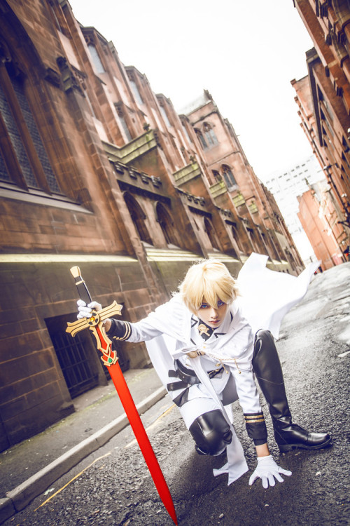 Seraph of the End Mikaela Hyakuya CosplaySource: Seraph of the EndCharacter: Mikaela HyakuyaCostume 