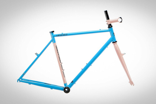 veloheld:Who will win this special #sscxec veloheld.alleyX frame tomorrow? Sand, beer, bikes & f