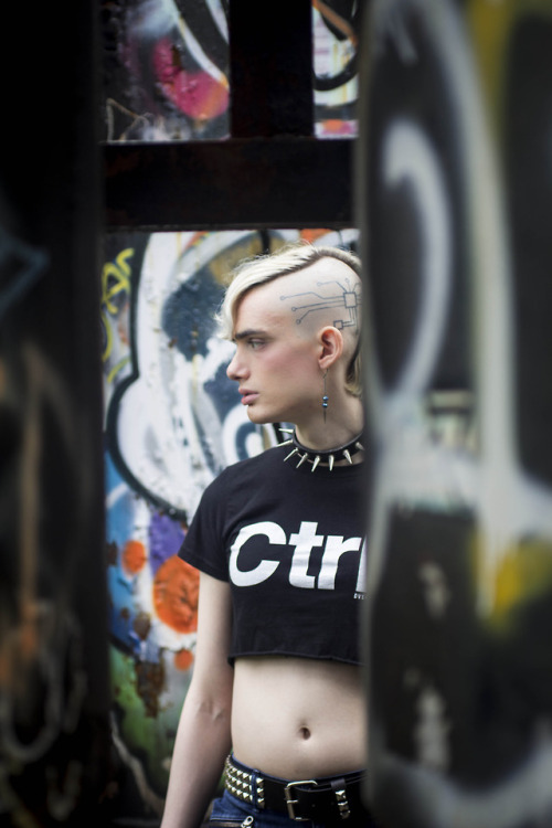 #CTRLALTCOMPLETE a #cyberpunk photoshoot ⚡️☠️ PT. I: DEGRADATION ☠️⚡️: http://jessfrom.online/: http