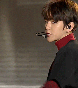 baehkkyun:  those piercings