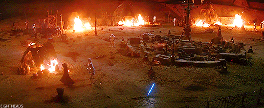 eightheads:  The trooper saw only light reflecting off a mask, and his own fear.[Star