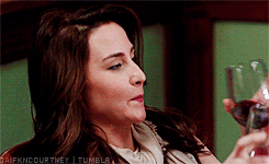 jaifkncourtney:8 Gifs Per Episode: Stitchers↳ Camille Engelson (1x02)