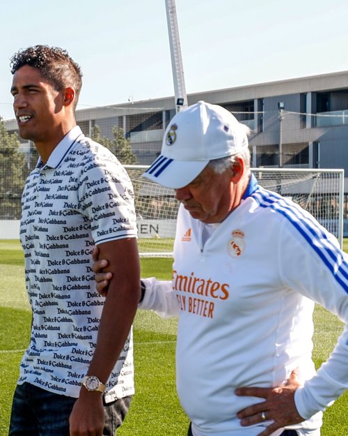 Raphael Varane se despidió de la plantilla | 30.07.2021Varane says goodbye to the squad.