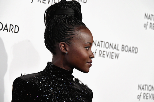 louisquinnzel: Lupita Nyong'o attends the 2018 National Board Of Review Awards Gala at Cipriani 42nd