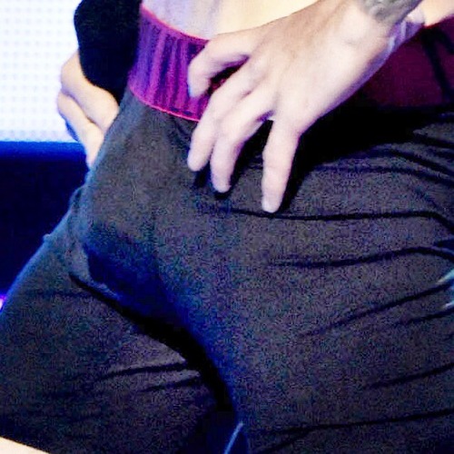 lovedatbieberass:  Omg you can see the vain on Justin Bieber’s dick OMG @justinbieber has a big dick😍😍 even back then. I want to milk dat bieberconda dry mmmm biebermilk Aka Biebercum😵😵😵😵😵💦👅💦👅💦👅👅 #biebercum