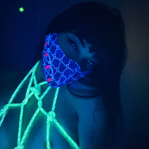 chaosndrainbows:I know I need to practice my self ties but I made a black light rope. ⛓(No one has permission to steal these pics)