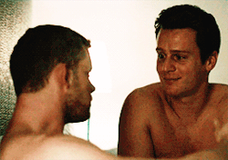 4skingods:Loving Russell Tovey