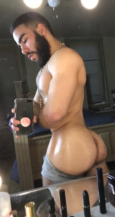 puphawaii:  showinbulge:Jesus_Really   bone-up!  puphawaii & puphawaiitoo  