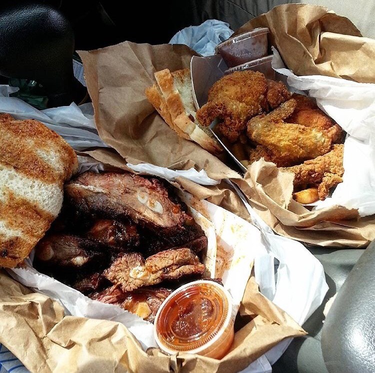 black-exchange:  Lem’s Bar-B-Q  lemsque.com  Chicago, IL  CLICK HERE for more black-owned