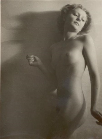 Laure Albin-Guillot: Étude de nu (study), 1937