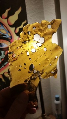 trippinwithmysoul:  Can’t get enough man.  dabbersdaily dabbersparadise dabs-and-acid-tabs-in-my-methlab dabbydabs fuckitol420 fuckitol710 veeveeganja ganja-girls smotpoke smokingpeace smokepurp420 errlqueen dabs-on-dabs dabsfordayz