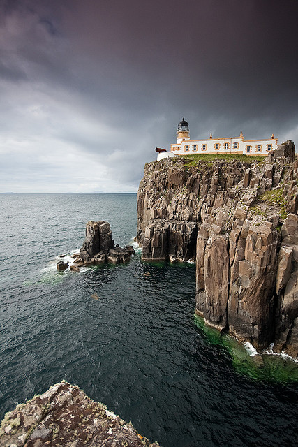 worlds-evolution:[Scotland] Isle of Skye - Neist Point Lighthouse by Julien Chaudet on Flickr.