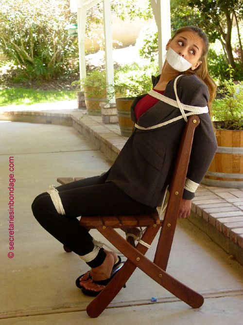 Porn bondagehedgehog:  coscorella:SecretariesInBondage photos