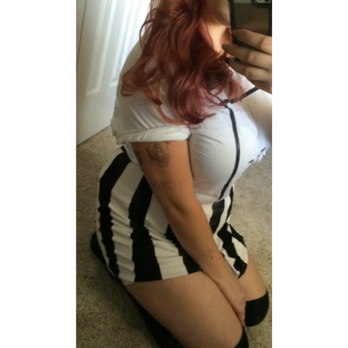 babygrindhouse:  kinda just need my tits grabbed👏 mermaid_guts