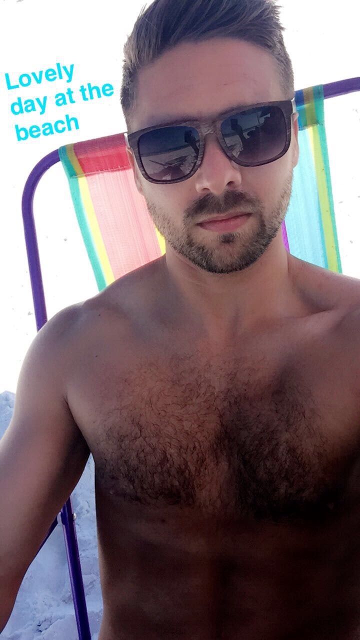 adam-n-leave:Spent a great Mother’s Day lounging around like beach bums
