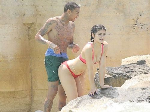 Love these pics of Kylie Jenner & Tyga.. This is every 19 year-old girl´s dream (and younger lol