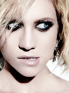 brittany-snodes:  Brittany Snow photographed by Randall Slavin (2009)