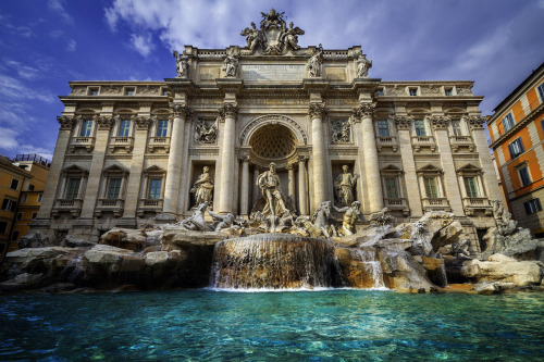 passport-life: Fontana di Trevi Rome | Italy