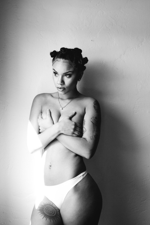 hotebonyblack:  hotebonyblack