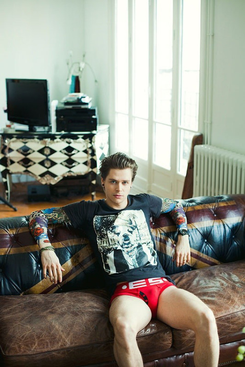 hottieliciousblog:  Nicolas Lagiere by Sylvain Norget Posted November 17th at Hottielicious Blogspot View Post 
