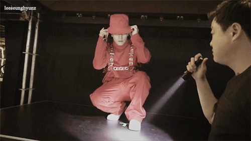 leeseunghyunz: Seung-D ft. Happy G-Dragon. 