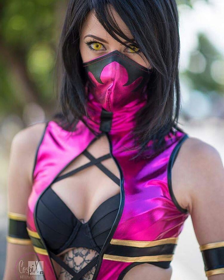 sharemycosplay:  #Cosplayer @lucyrosecosplay with an awesome #Mileena! #cosplay #mortalkombat