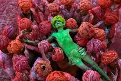 ruineshumaines:  India by Steve McCurry.  Steve McCurry is the man!