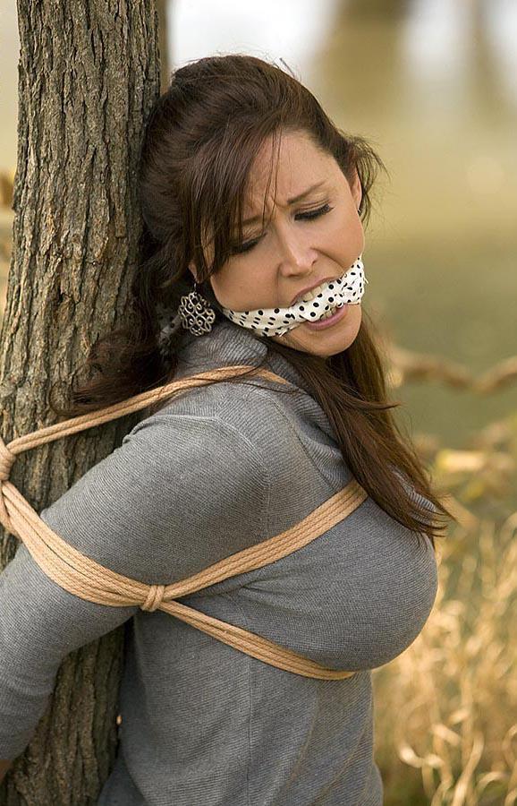 bdsmcentral:  More Hot Slave Girlshttp://bondagesexcentral.tumblr.com/  Slaves Tortures