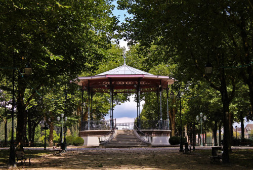 Le kiosque du parc. [In Explore. 25-11-2019] by Le Saint-Quentinois flic.kr/p/2hQ626u