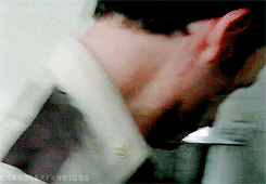 chandlerfknriggs:  8 Gifs per episode↳  Rick Grimes: 1x03