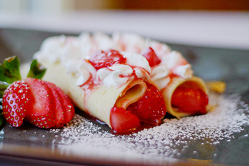 food-and-cake-escape:   food-and-cake-escape.tumblr.com  