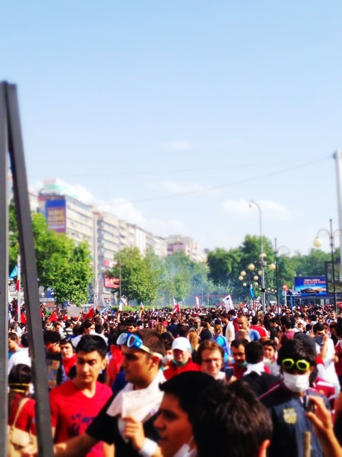 2 Haziran 2013, Ankara Kızılay Türkiye #direngeziparkı #direnankara #faşizmekarşıomuzomuza