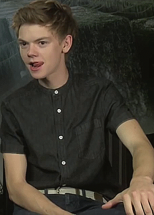 thomassangsterstolemyheart:That tongue does not want to stay put; keep up the fight Tommy
