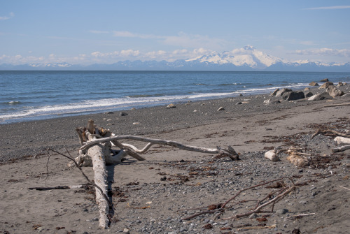 bobbyleemyers: Mt. Redoubt, Mt. Augustine, and Mt. Iliamna, stratovolcanoes of the Aleutian Range.&n