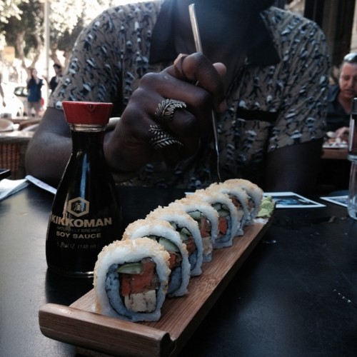 Sushi for the first time. #Israel #Telaviv #Sushi #Travel #lifestyle (at Rothschild Boulevard)