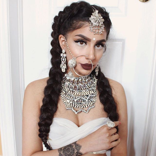 fashionistasrus:  Instagram: aankita.b