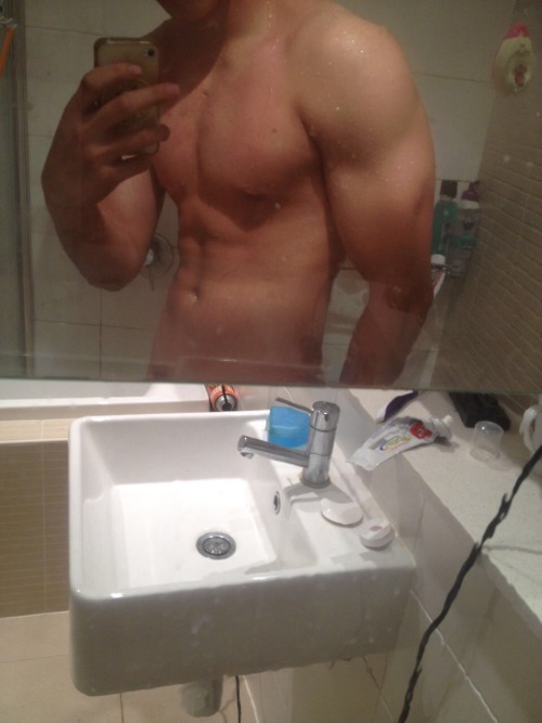 https://gaykoreandude.tumblr.com/post/126103951918