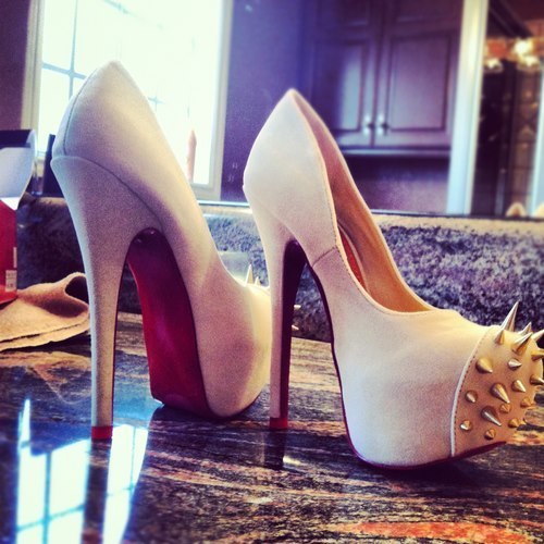 heelsfans.socialdoe.com/