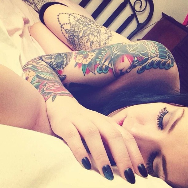 foolsgoldd:  instagram: deleurelz 