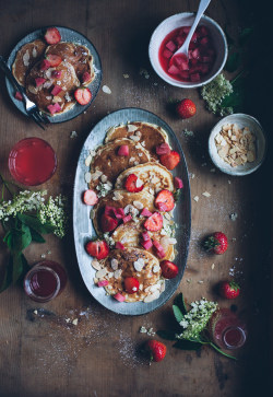hoardingrecipes:  Strawberry Buttermilk Pancakes with Elderflower and Poached Rhubarb